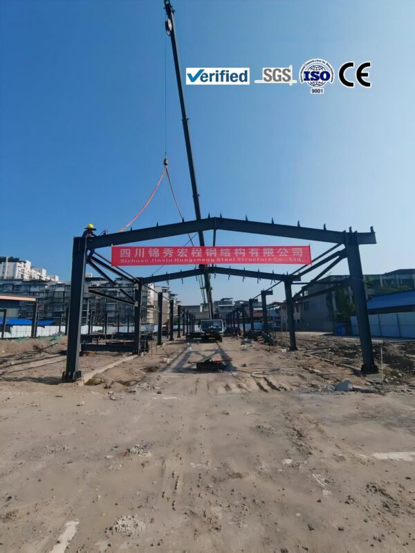 Real prefab steel building construction photo for Latin America commercial and logistics projects
