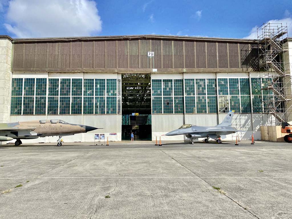 Real aircraft hangar building photo for Mexico steel hangar buyers