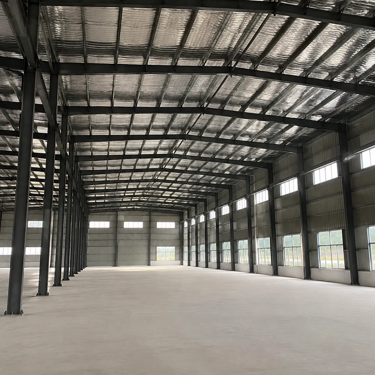 illustrative image for Mueller Inc vs SteelStructurePrefab: US regional metal build