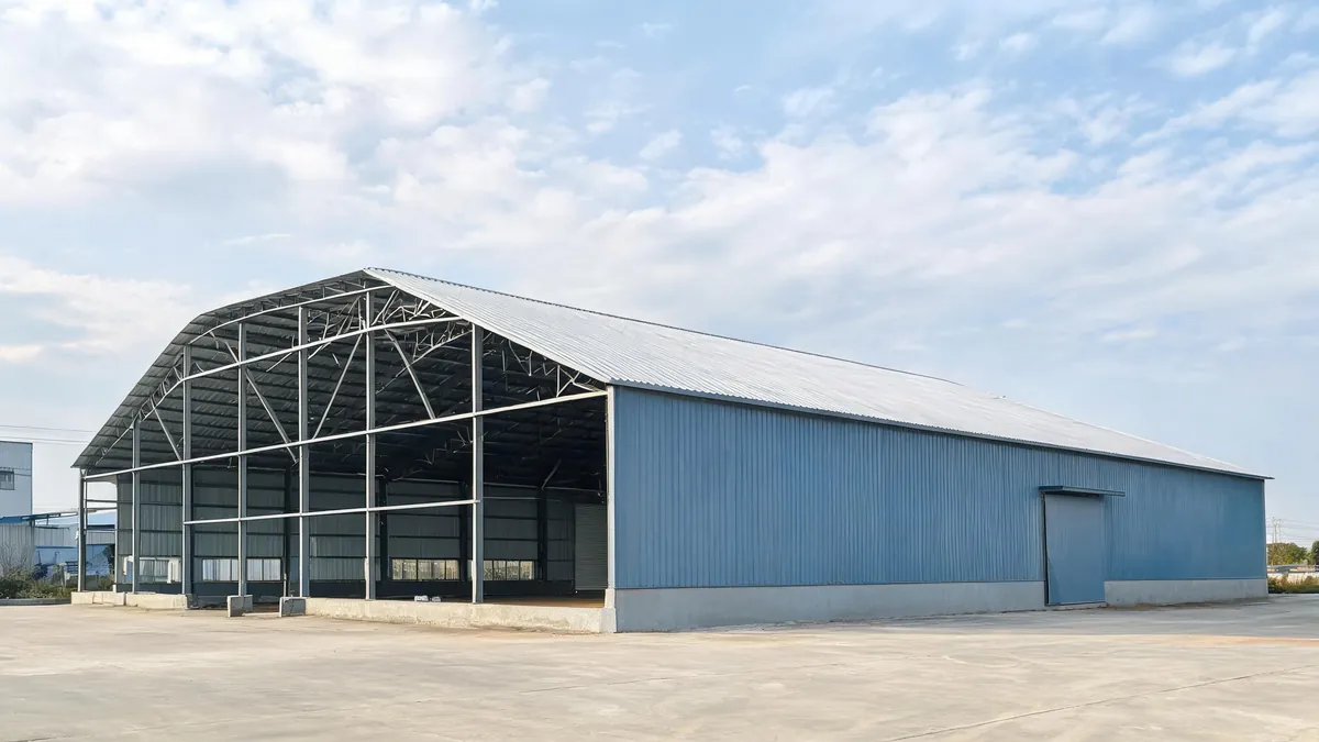 Single-slope mono-pitch prefab steel building exterior