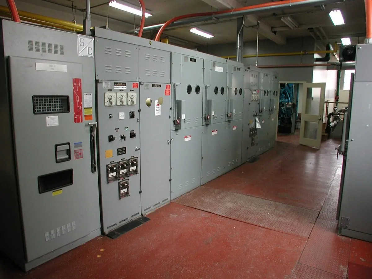 Electrical switchgear and main distribution panel in an electrical room